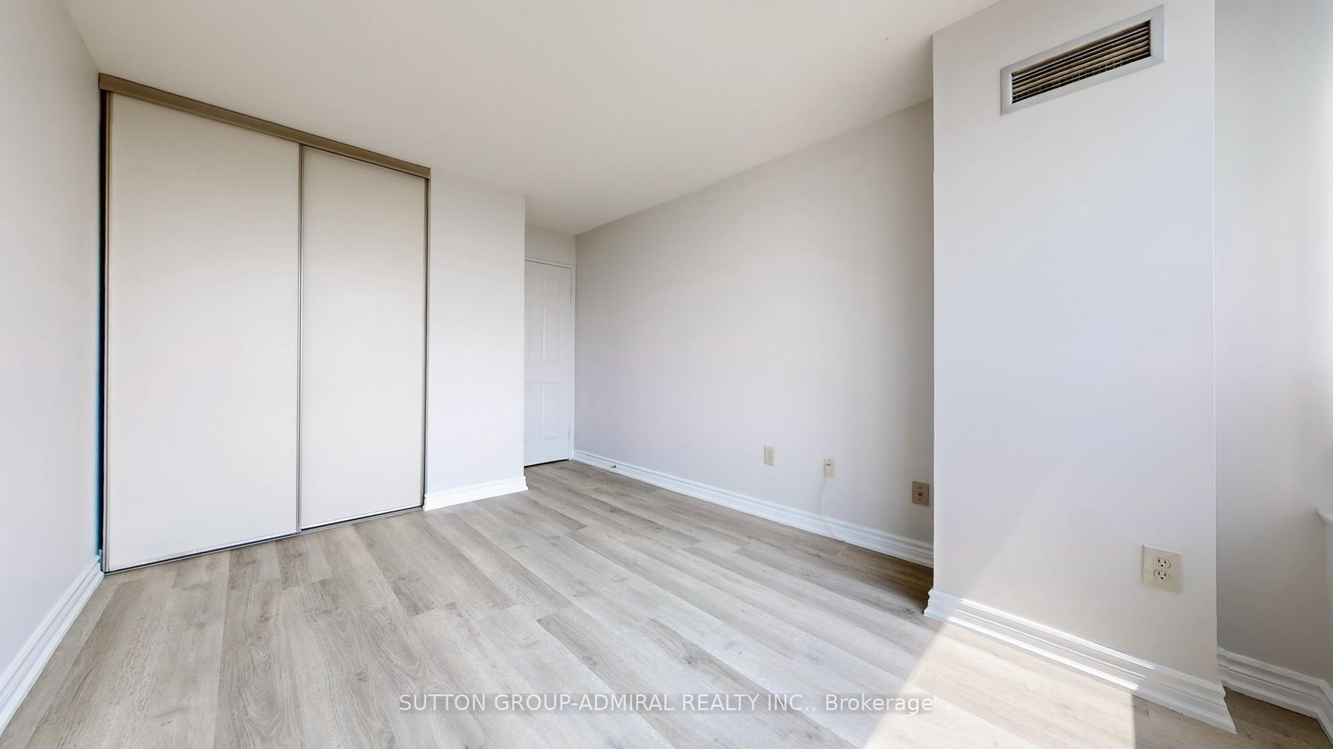 Photo 24 of Unit 801, 343 Clark Avenue W, Vaughan, Crestwood-Springfarm-Yorkhill — HOMEH