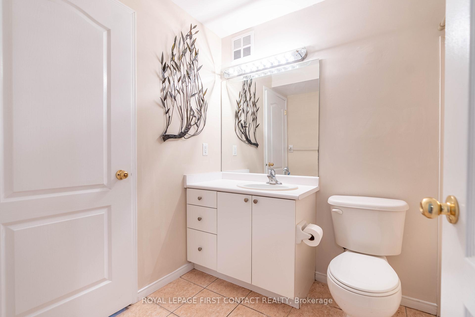 Photo 8 of Unit 103, 117 Edgehill Drive, Barrie, Letitia Heights — HOMEH