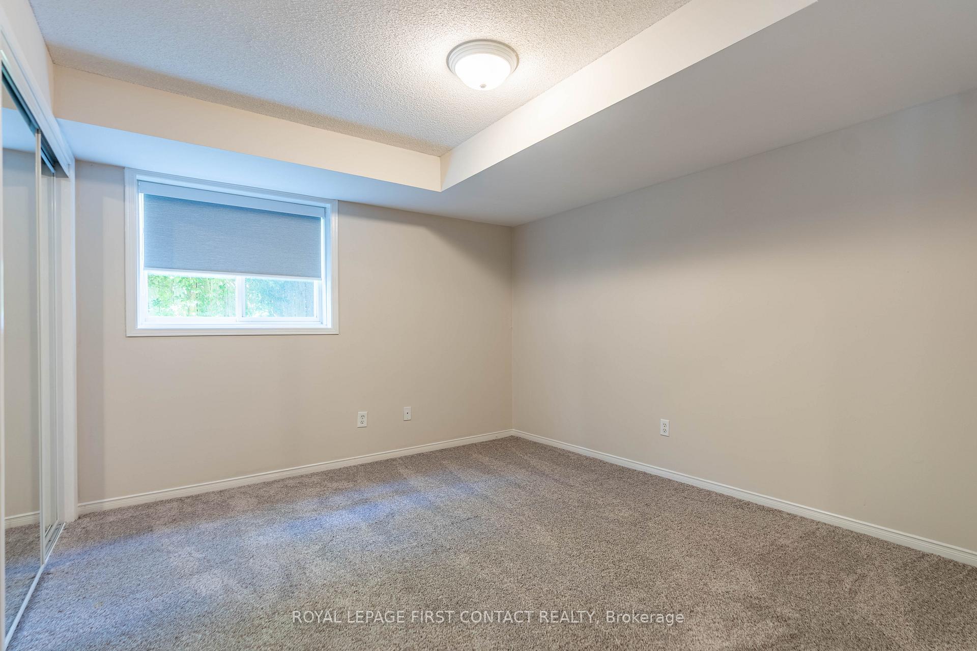 Photo 9 of Unit 103, 117 Edgehill Drive, Barrie, Letitia Heights — HOMEH