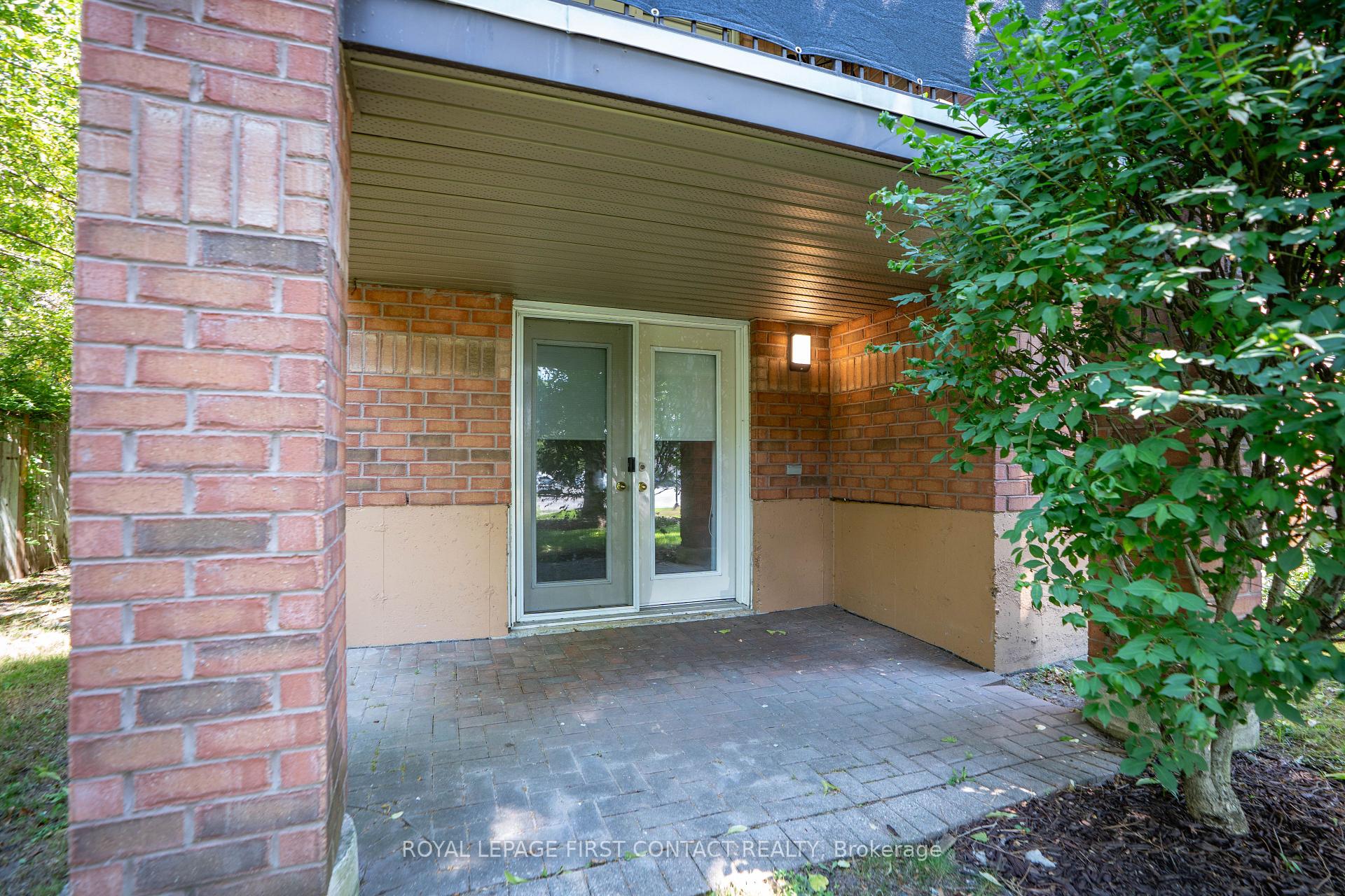 Photo 10 of Unit 103, 117 Edgehill Drive, Barrie, Letitia Heights — HOMEH