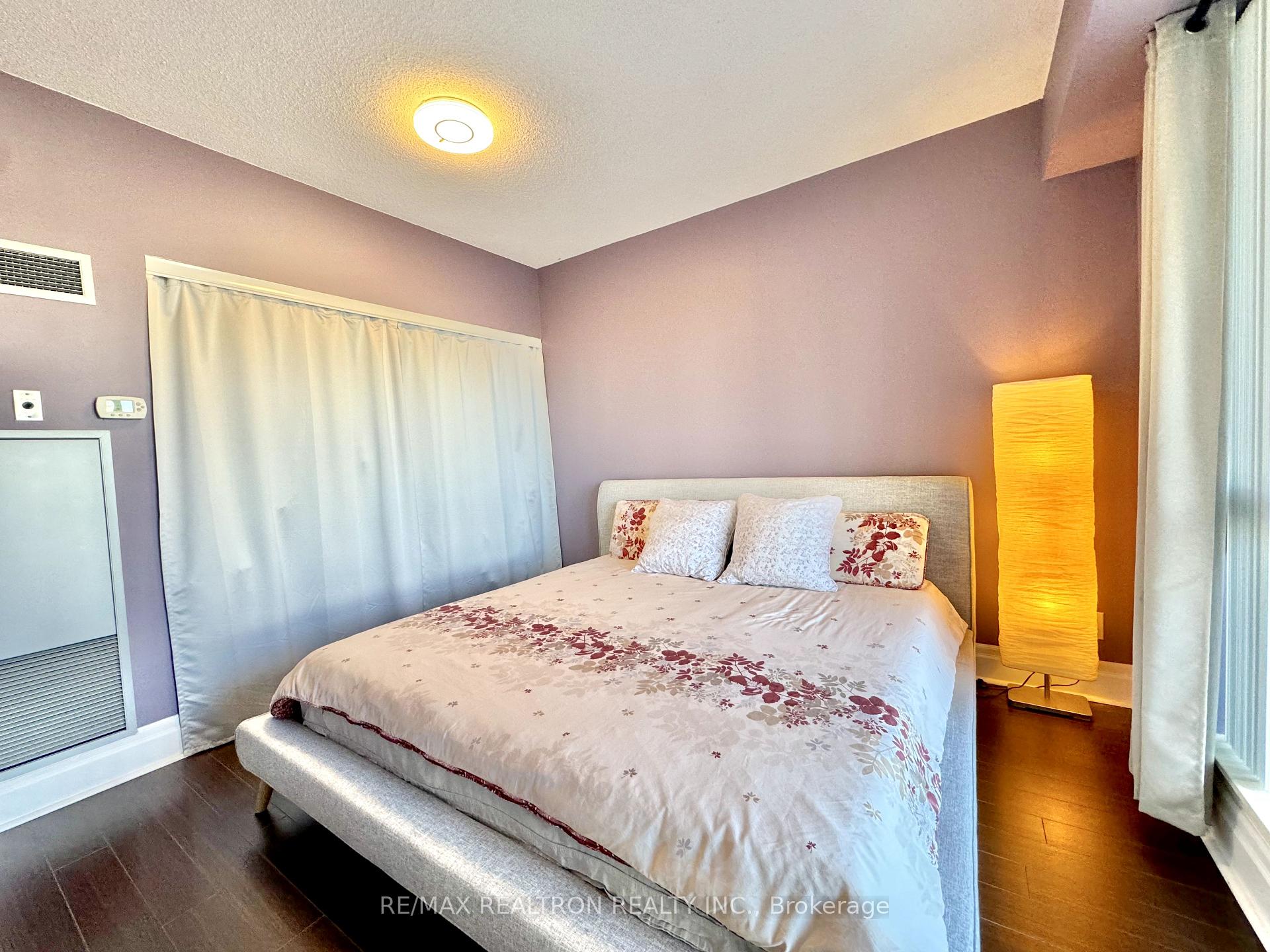 Photo 8 of Unit 505, 57 Upper Duke Crescent, Markham, Unionville — HOMEH