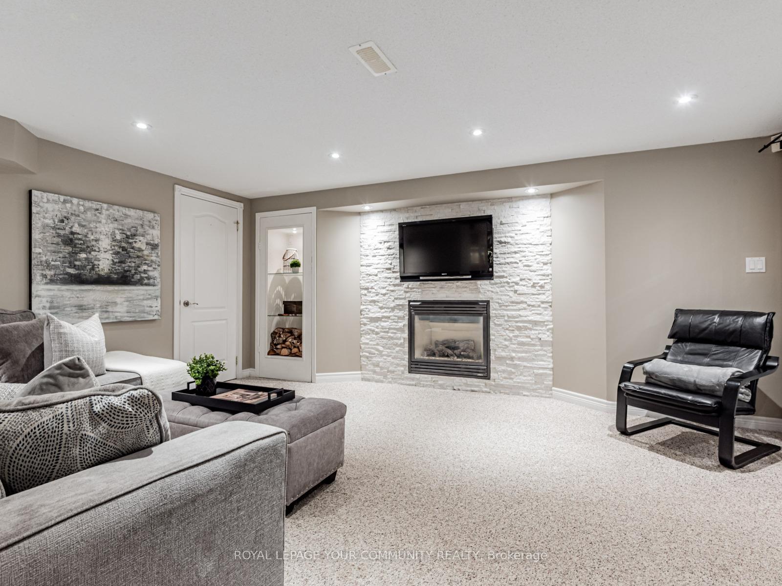 Photo 27 of 136 Treegrove Circle, Aurora, Hills of St Andrew — HOMEH