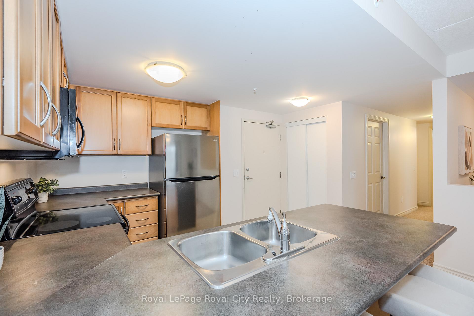 Photo 12 of Unit 308, 45 Goodwin Drive, Guelph, Pineridge/Westminster Woods — HOMEH