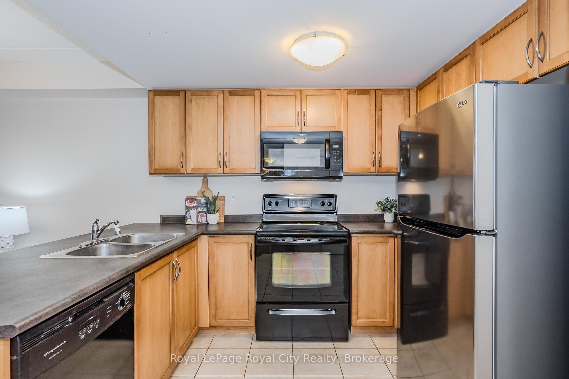 Photo 13 of Unit 308, 45 Goodwin Drive, Guelph, Pineridge/Westminster Woods — HOMEH