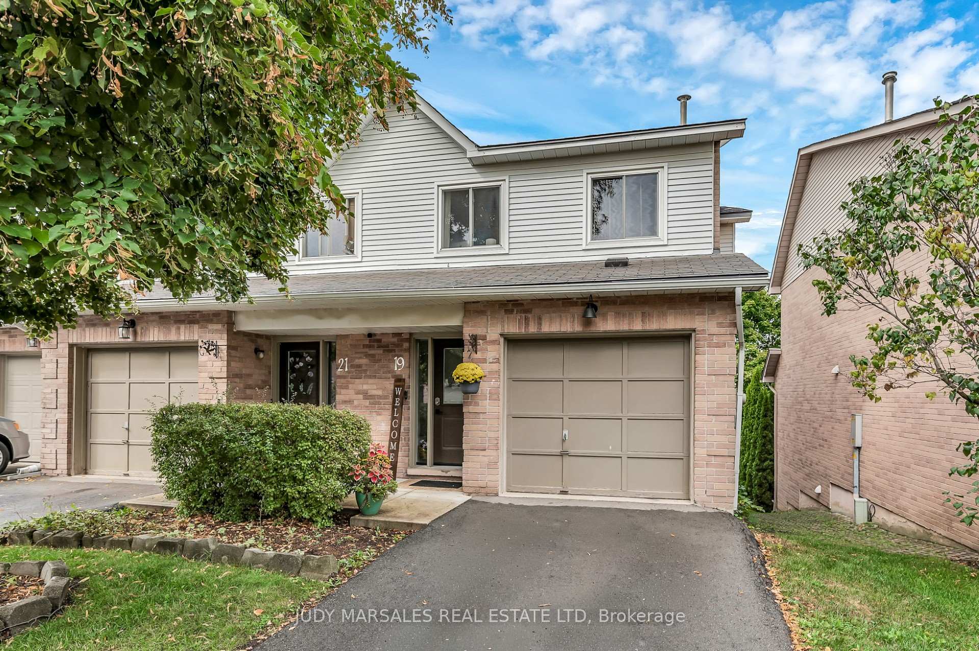 Photo 1 of Unit 19, 26 Moss Boulevard, Hamilton, Dundas — HOMEH