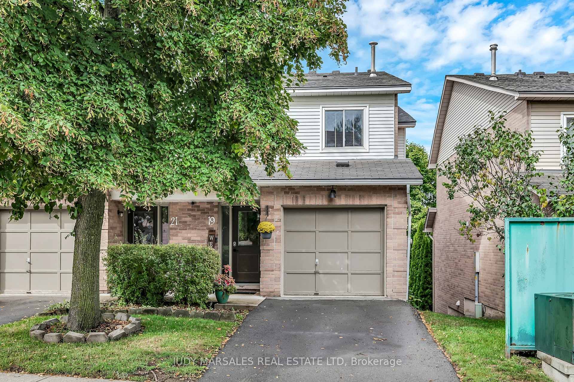 Photo 2 of Unit 19, 26 Moss Boulevard, Hamilton, Dundas — HOMEH