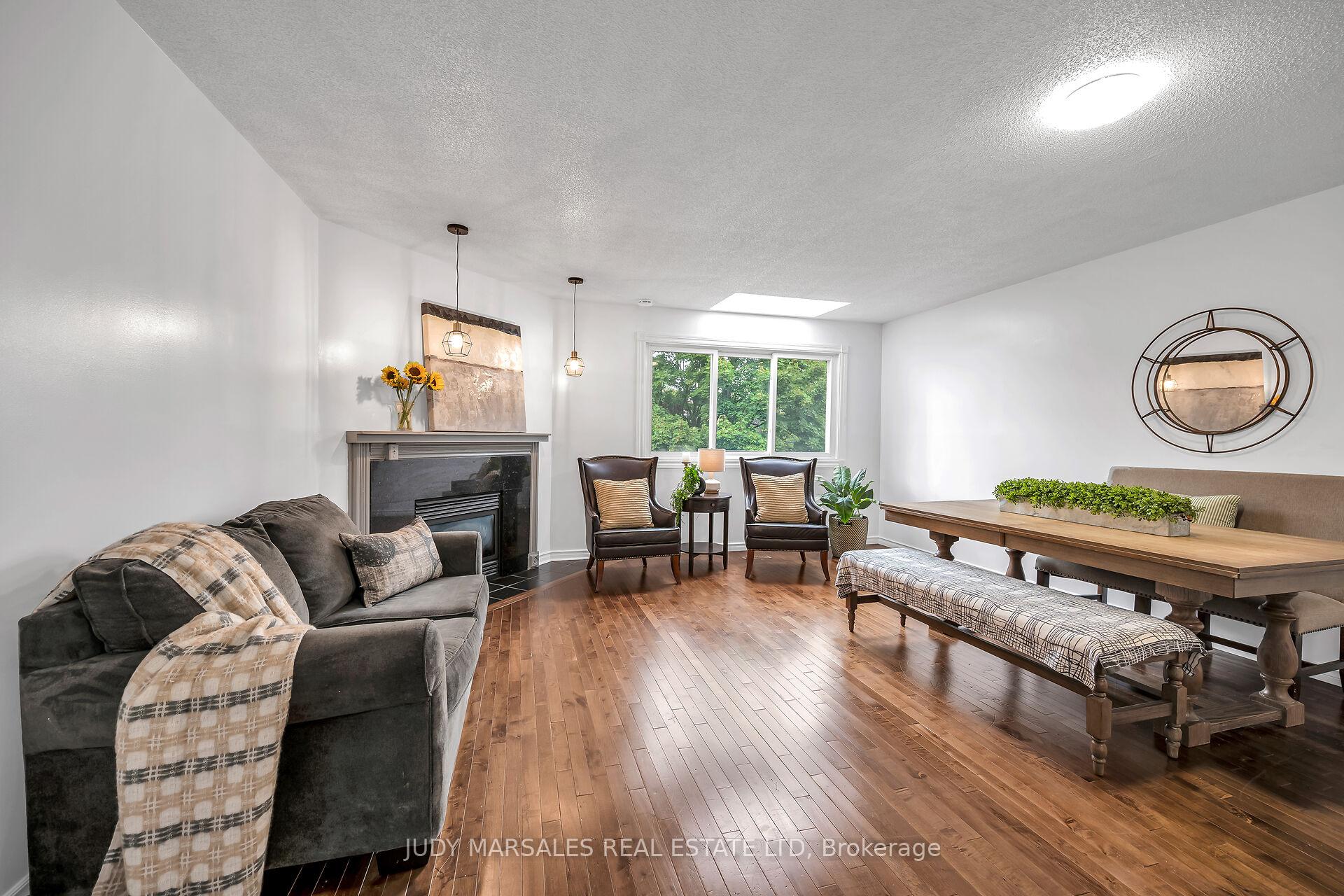 Photo 7 of Unit 19, 26 Moss Boulevard, Hamilton, Dundas — HOMEH