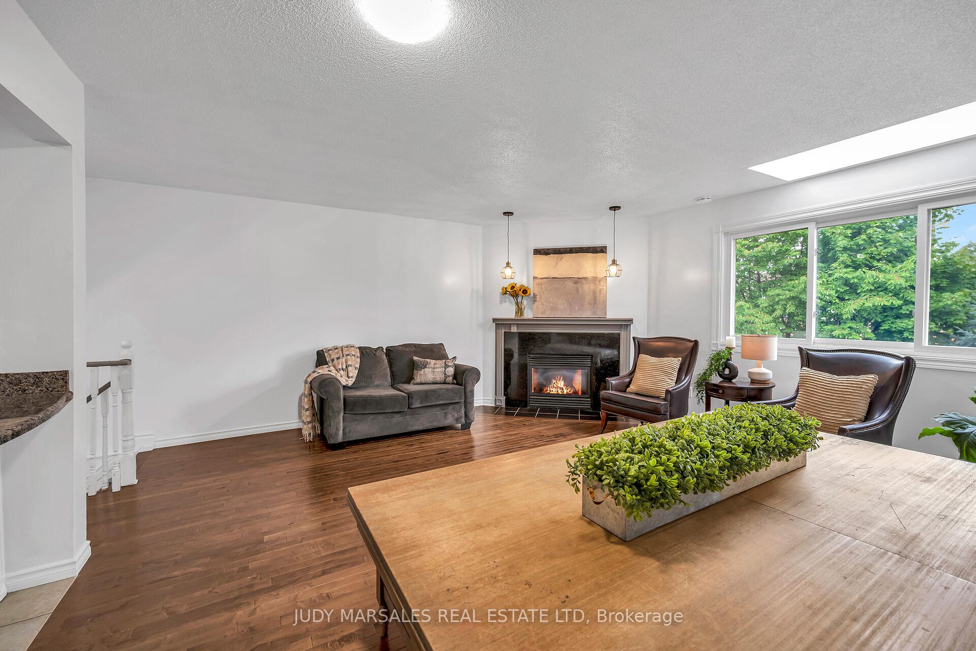 Photo 9 of Unit 19, 26 Moss Boulevard, Hamilton, Dundas — HOMEH