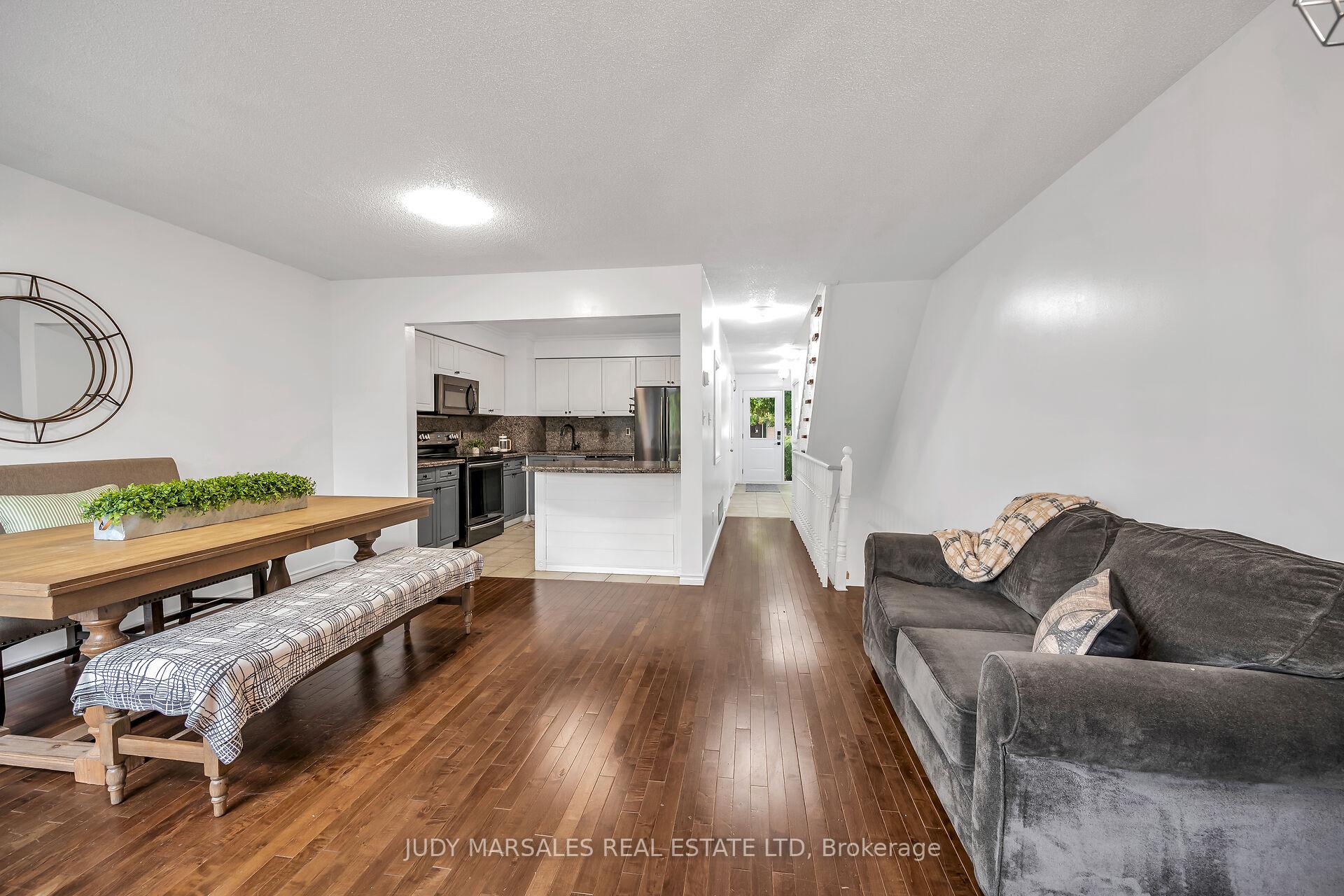Photo 12 of Unit 19, 26 Moss Boulevard, Hamilton, Dundas — HOMEH