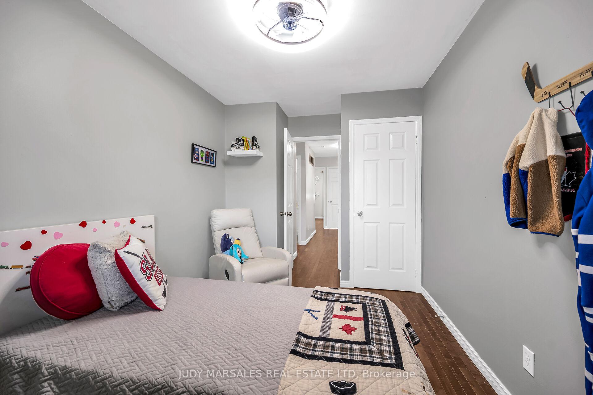 Photo 25 of Unit 19, 26 Moss Boulevard, Hamilton, Dundas — HOMEH