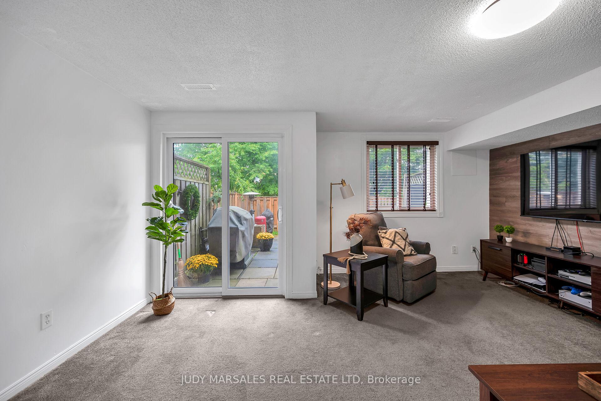 Photo 36 of Unit 19, 26 Moss Boulevard, Hamilton, Dundas — HOMEH