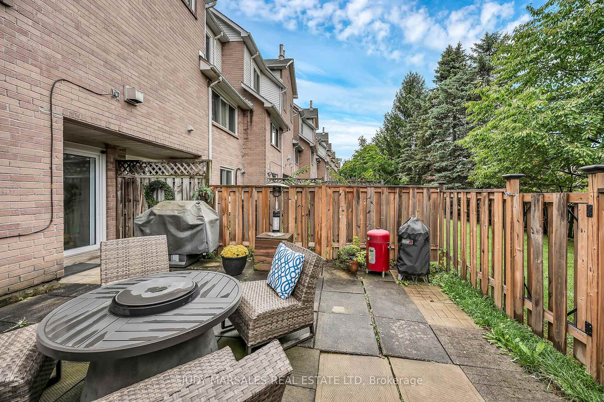Photo 40 of Unit 19, 26 Moss Boulevard, Hamilton, Dundas — HOMEH