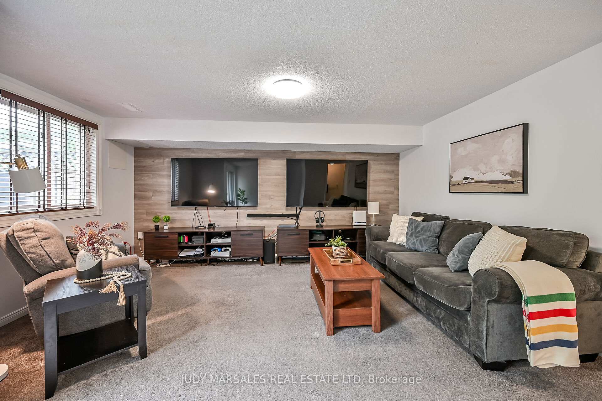 Photo 47 of Unit 19, 26 Moss Boulevard, Hamilton, Dundas — HOMEH