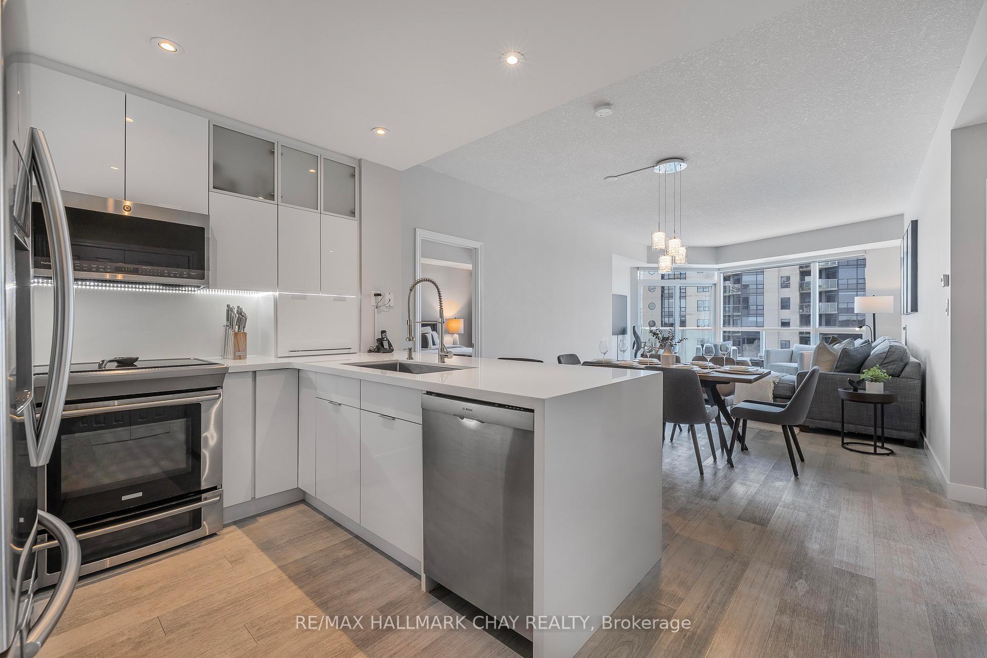 Photo 6 of Unit 1308, 33 Ellen Street, Barrie, Lakeshore — HOMEH