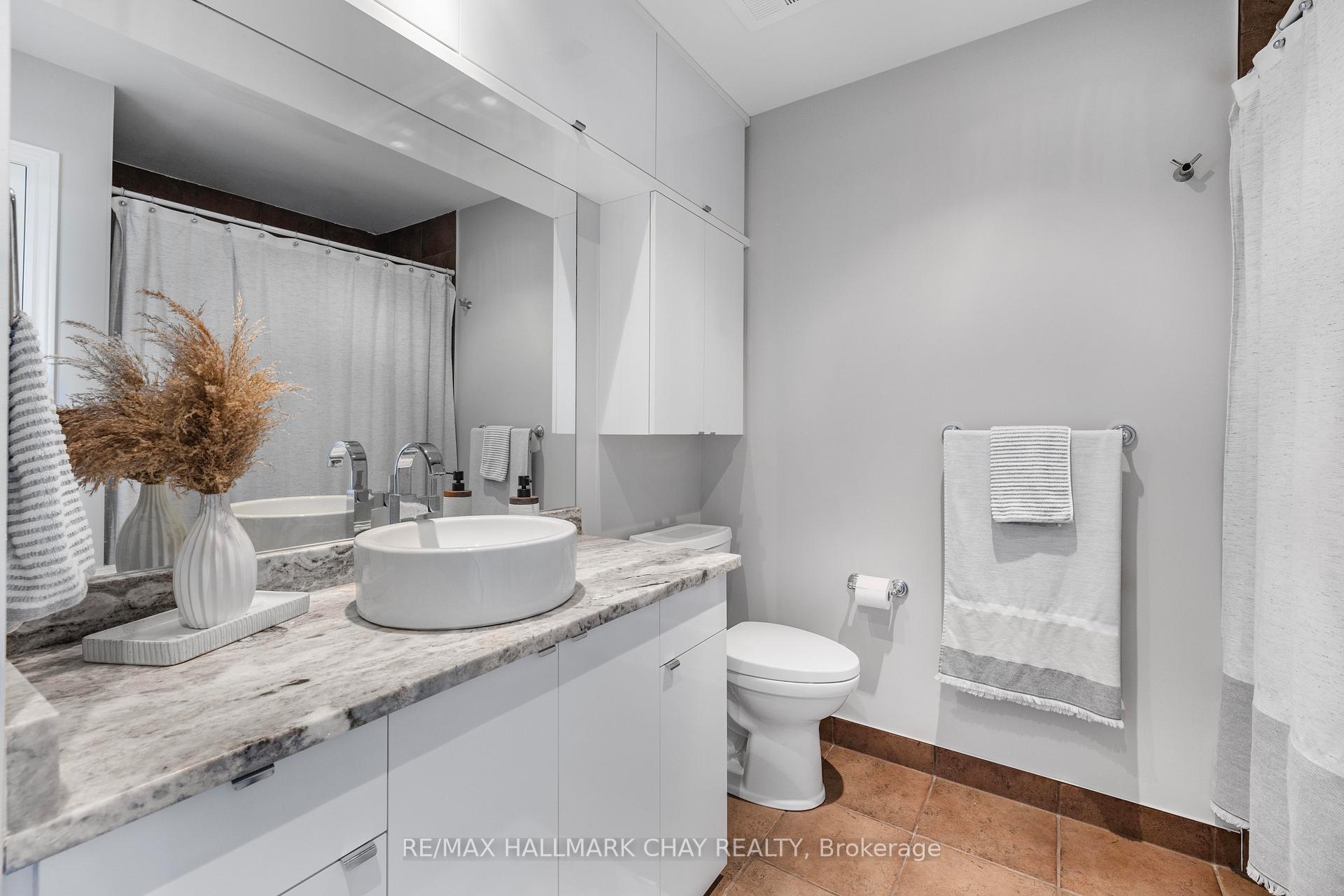 Photo 23 of Unit 1308, 33 Ellen Street, Barrie, Lakeshore — HOMEH