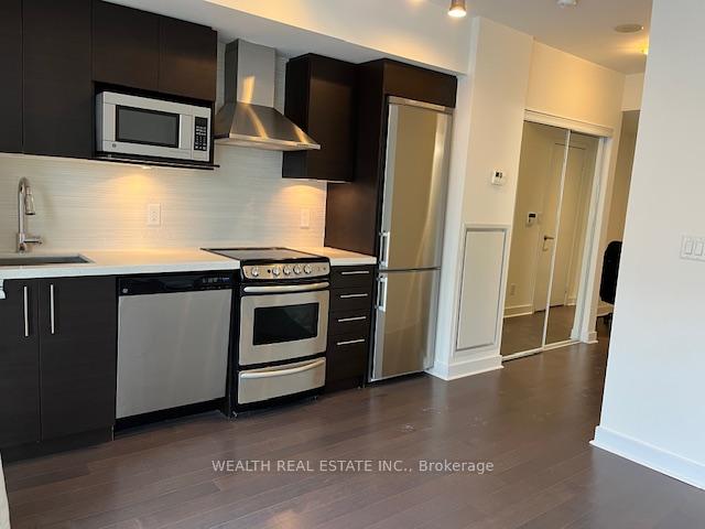 Front of Unit 1504, 58 Orchard View Boulevard