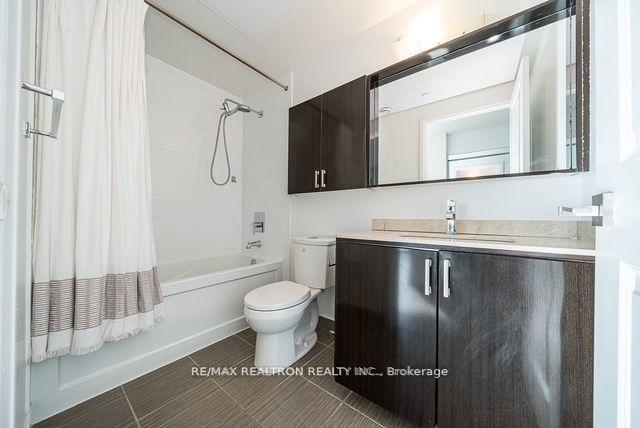 Photo 7 of Unit LPH305, 7171 Yonge Street, Markham, Grandview — HOMEH