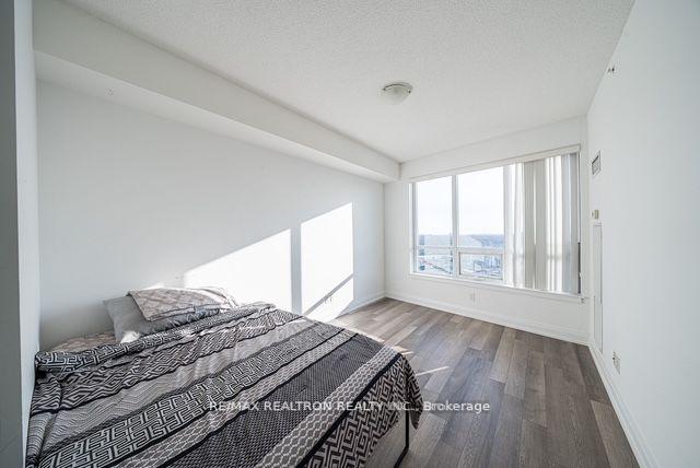 Photo 15 of Unit LPH305, 7171 Yonge Street, Markham, Grandview — HOMEH
