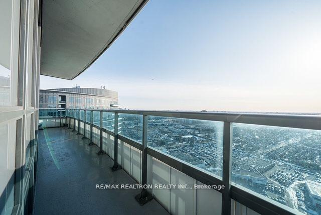 Photo 22 of Unit LPH305, 7171 Yonge Street, Markham, Grandview — HOMEH