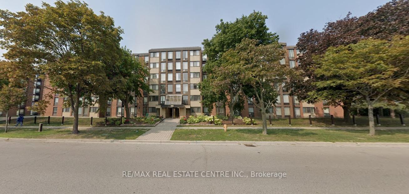 Front of Unit 609, 1540 Pickering Parkway