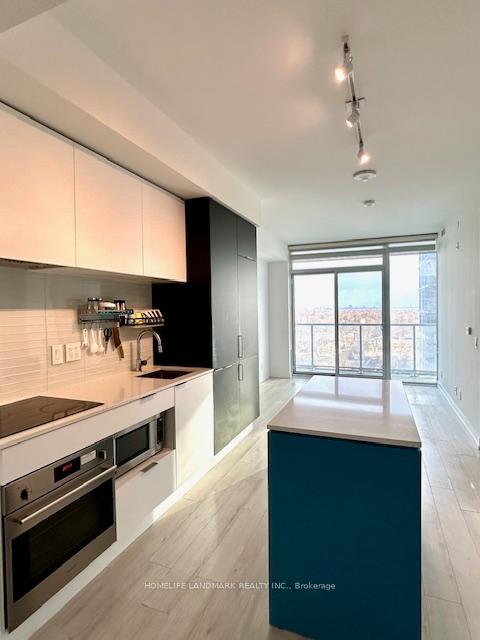 Photo 1 of Unit 1313, 33 Helendale Avenue, Toronto, Yonge-Eglinton — HOMEH