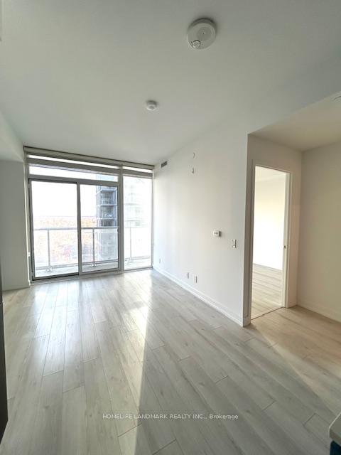 Photo 4 of Unit 1313, 33 Helendale Avenue, Toronto, Yonge-Eglinton — HOMEH