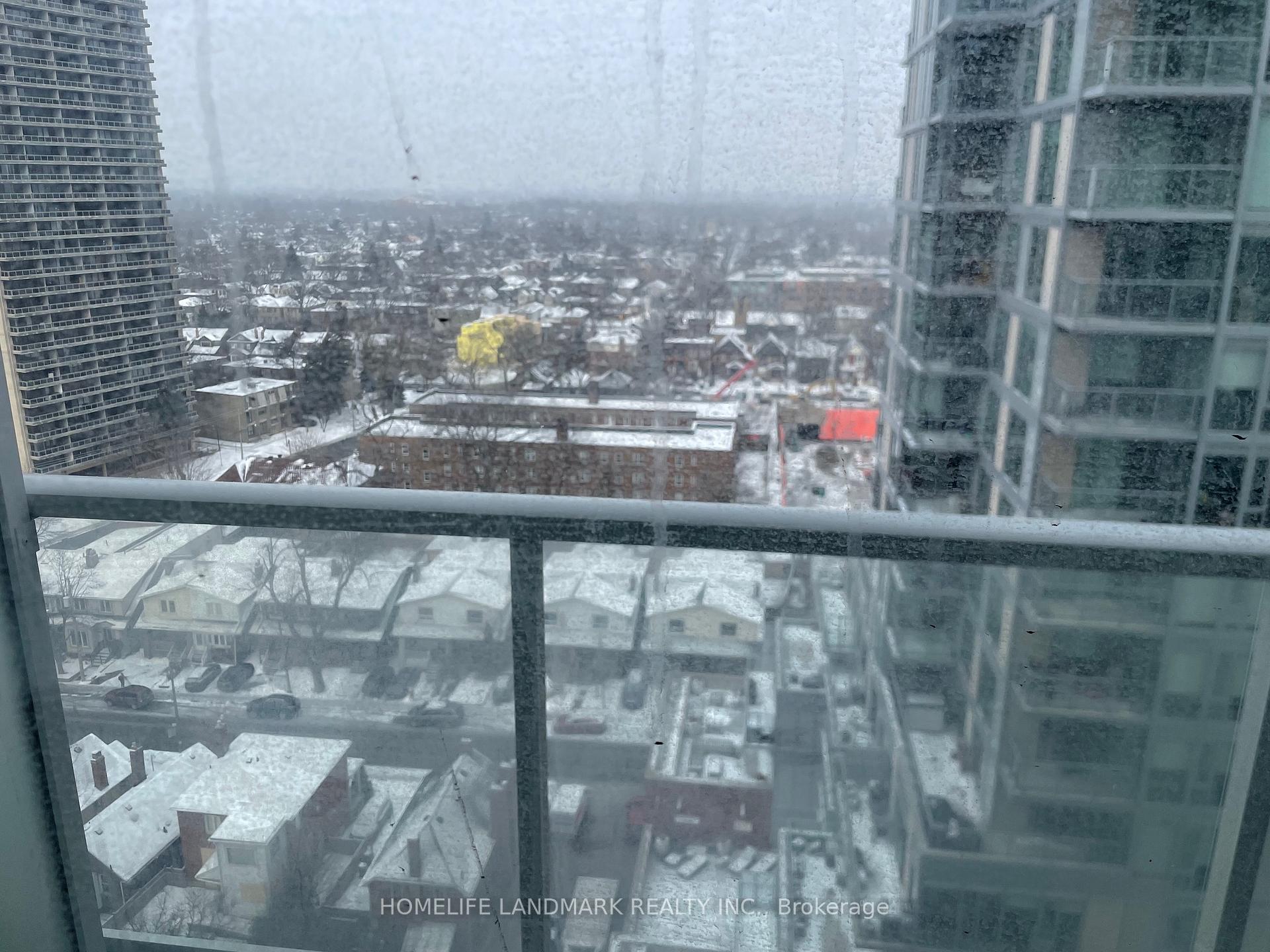 Photo 6 of Unit 1313, 33 Helendale Avenue, Toronto, Yonge-Eglinton — HOMEH