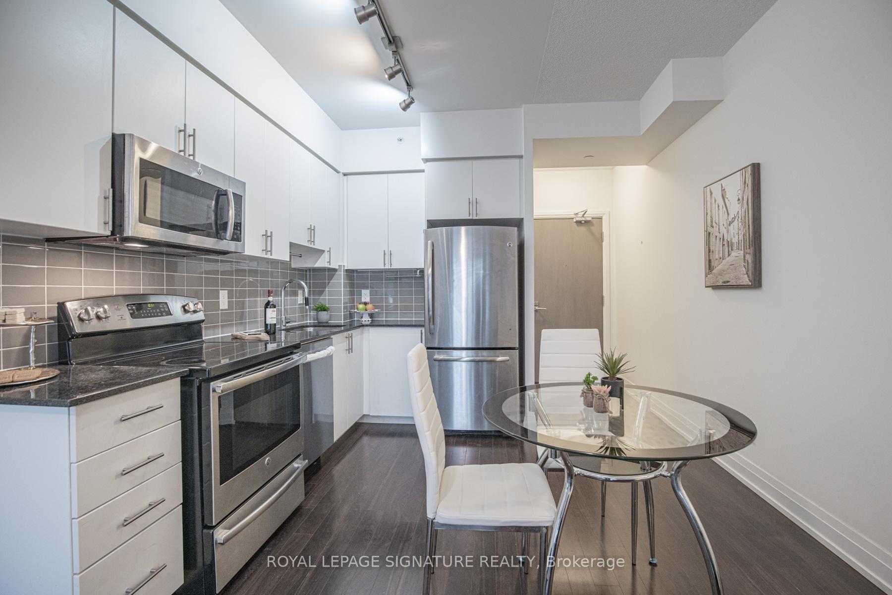 Photo 8 of Unit 1010, 7165 Yonge Street, Markham, Grandview — HOMEH