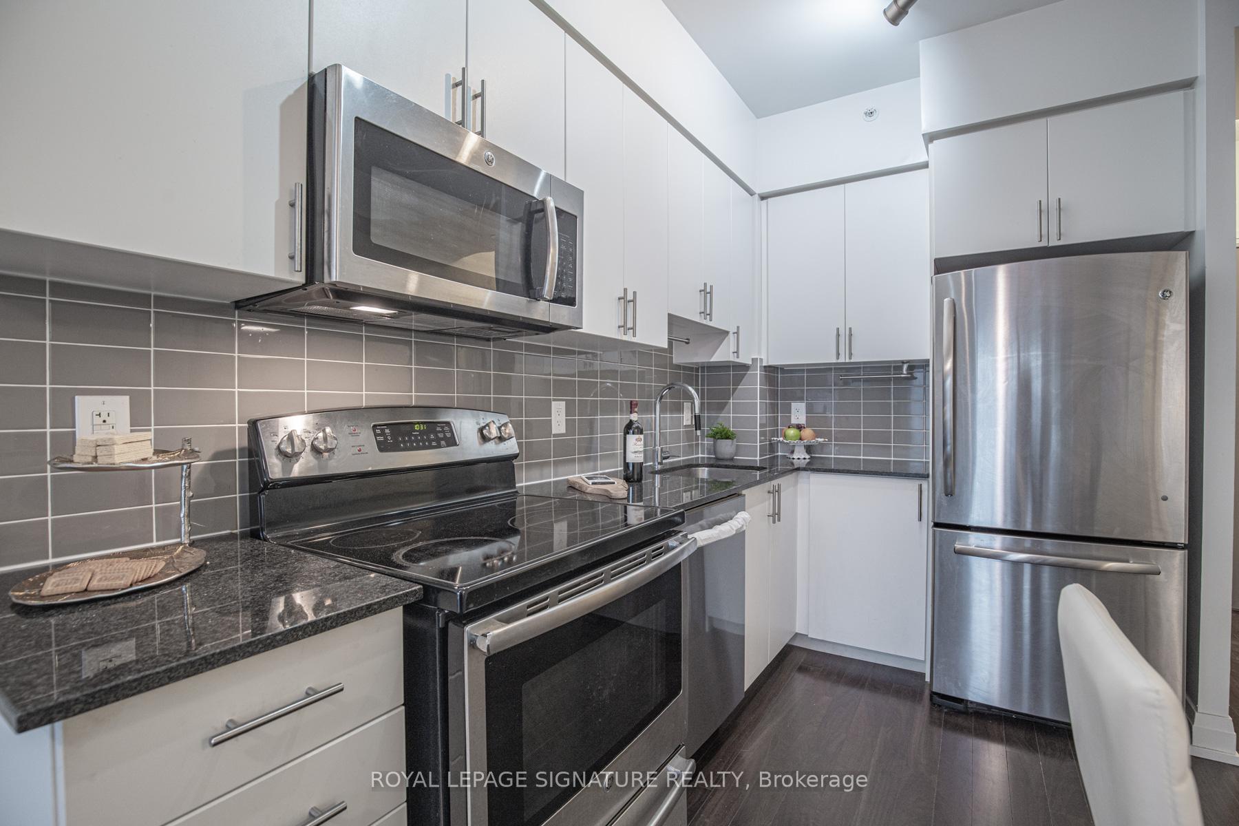 Photo 9 of Unit 1010, 7165 Yonge Street, Markham, Grandview — HOMEH