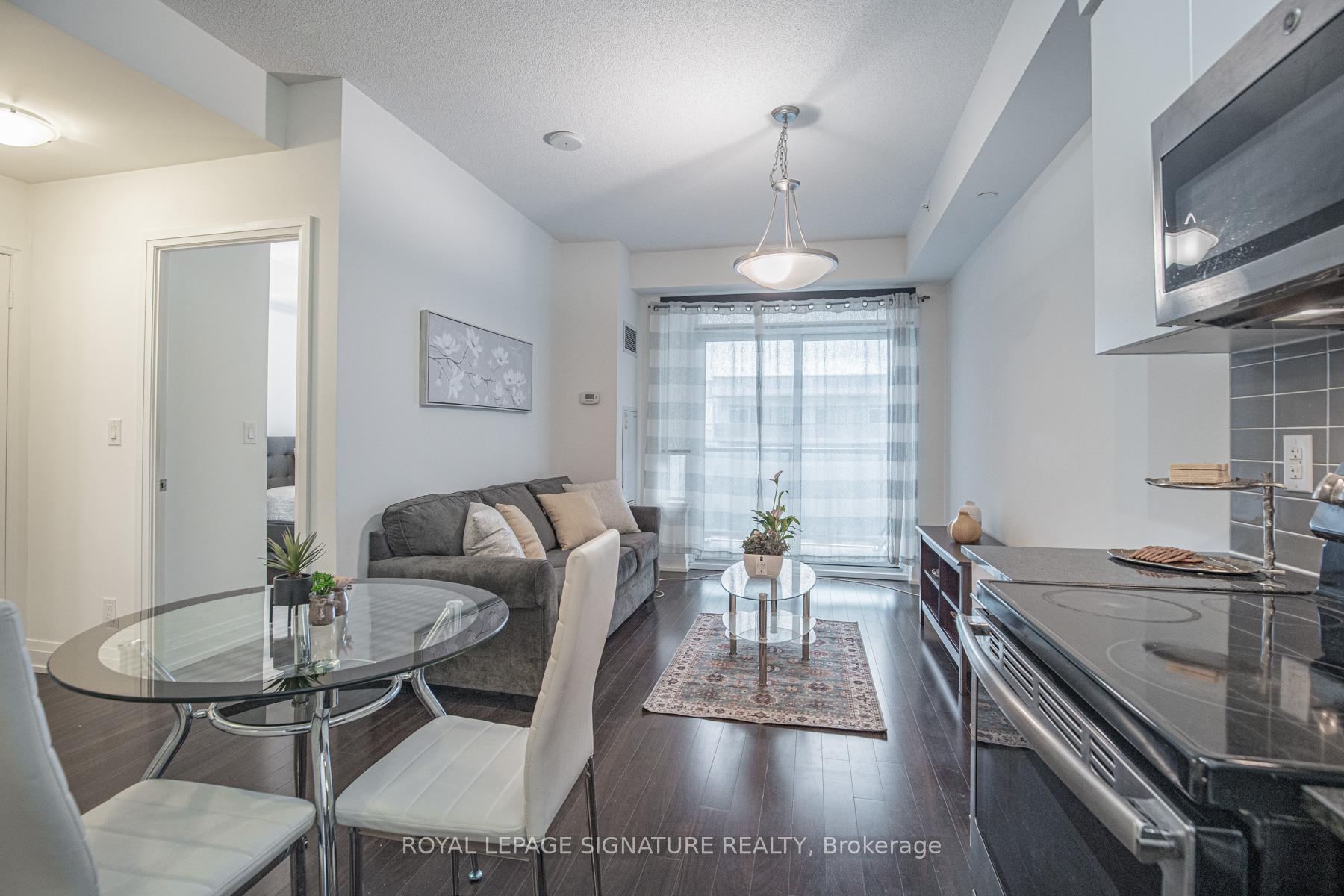 Photo 13 of Unit 1010, 7165 Yonge Street, Markham, Grandview — HOMEH