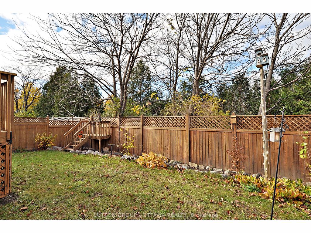 Photo 23 of 65 Whitestone Drive, Ottawa, Central Park — HOMEH
