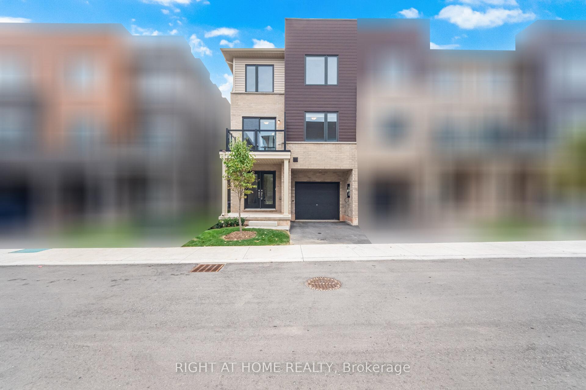 Photo 3 of 14 Dryden Lane, Hamilton, McQuesten — HOMEH