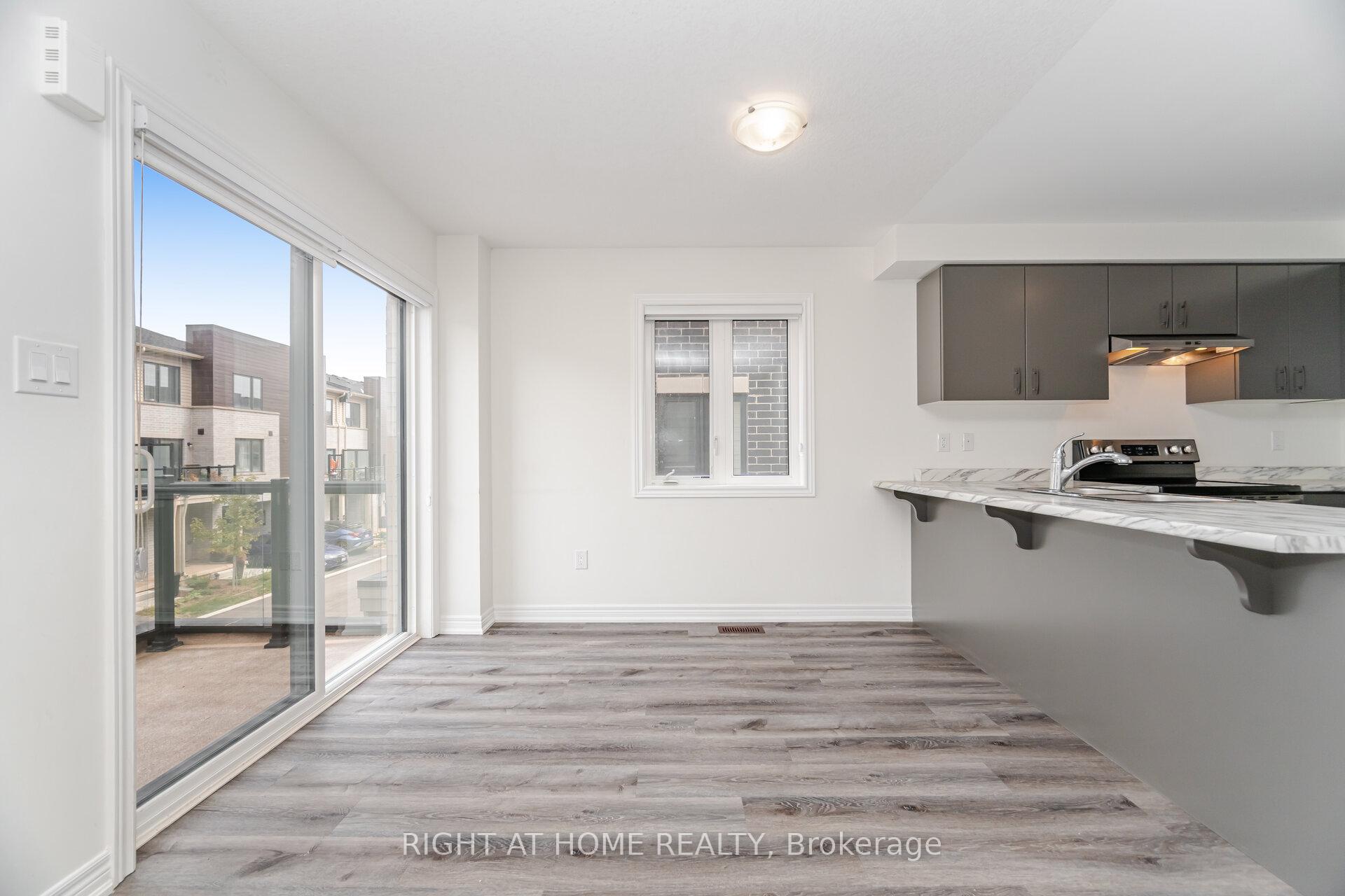 Photo 20 of 14 Dryden Lane, Hamilton, McQuesten — HOMEH