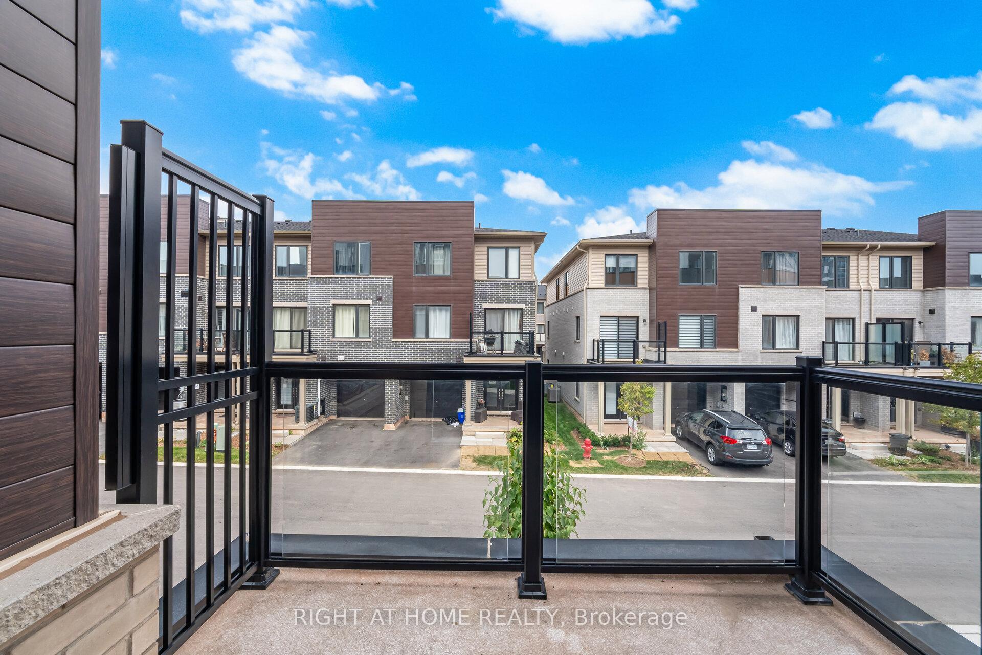 Photo 23 of 14 Dryden Lane, Hamilton, McQuesten — HOMEH