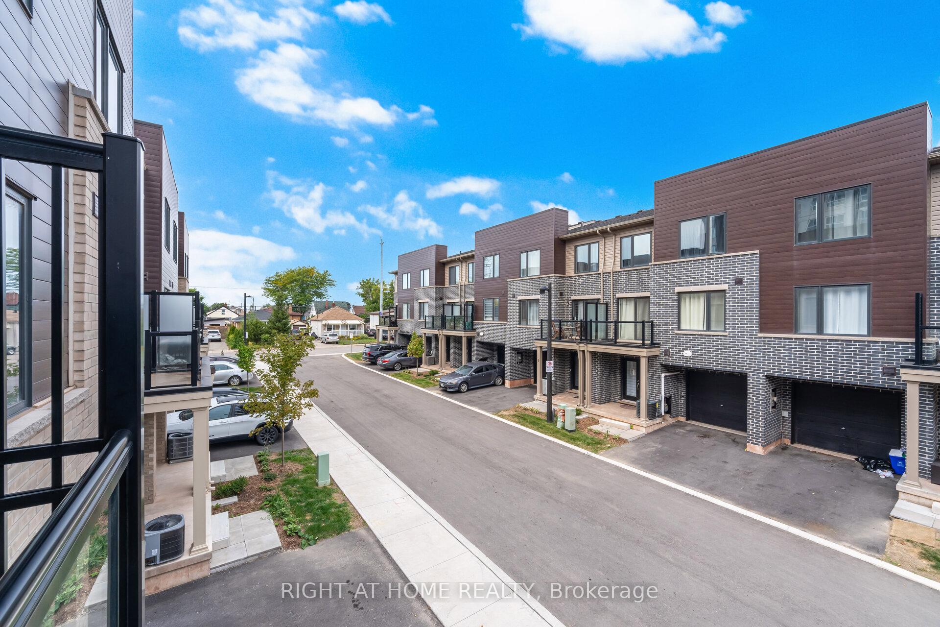 Photo 26 of 14 Dryden Lane, Hamilton, McQuesten — HOMEH