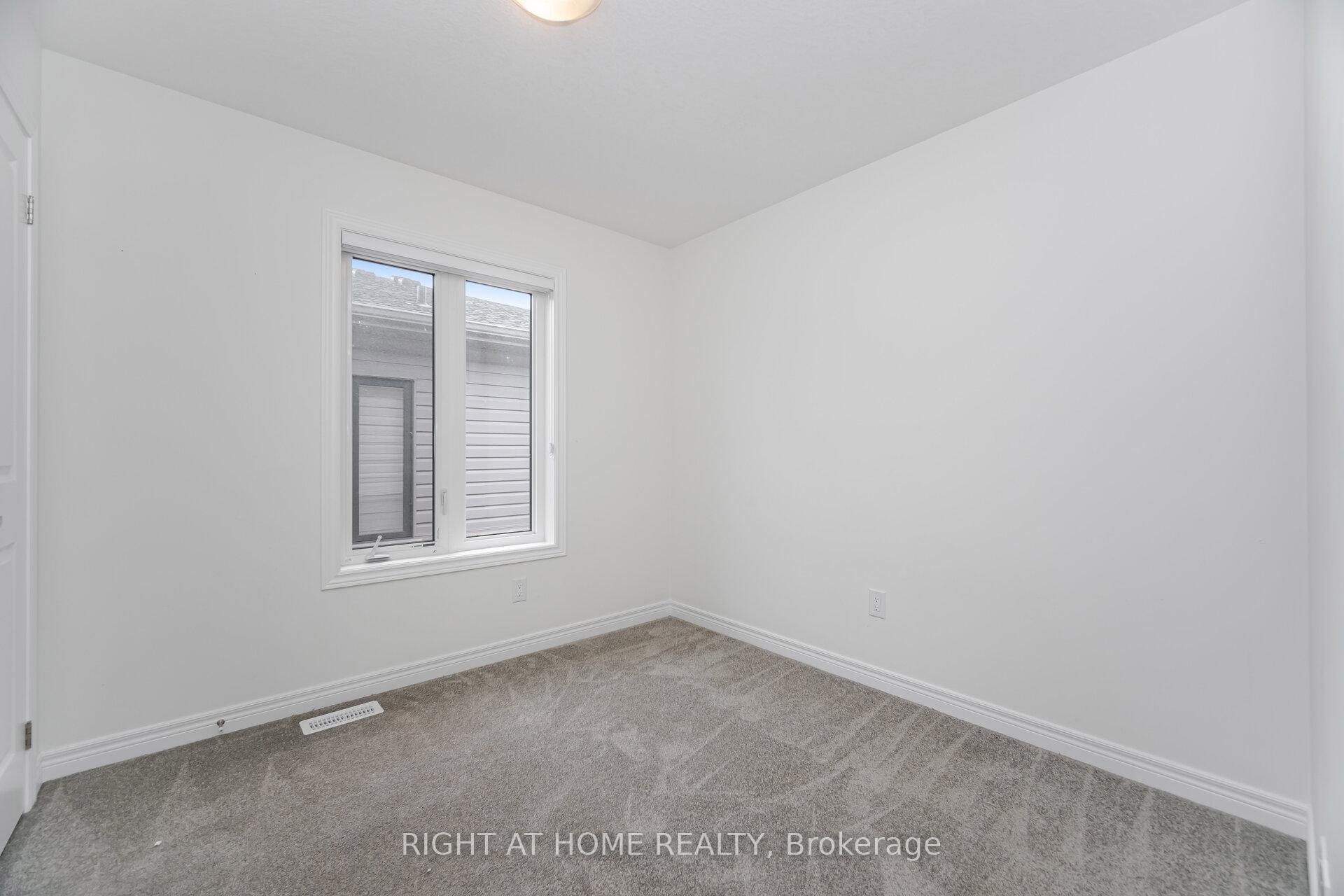 Photo 31 of 14 Dryden Lane, Hamilton, McQuesten — HOMEH