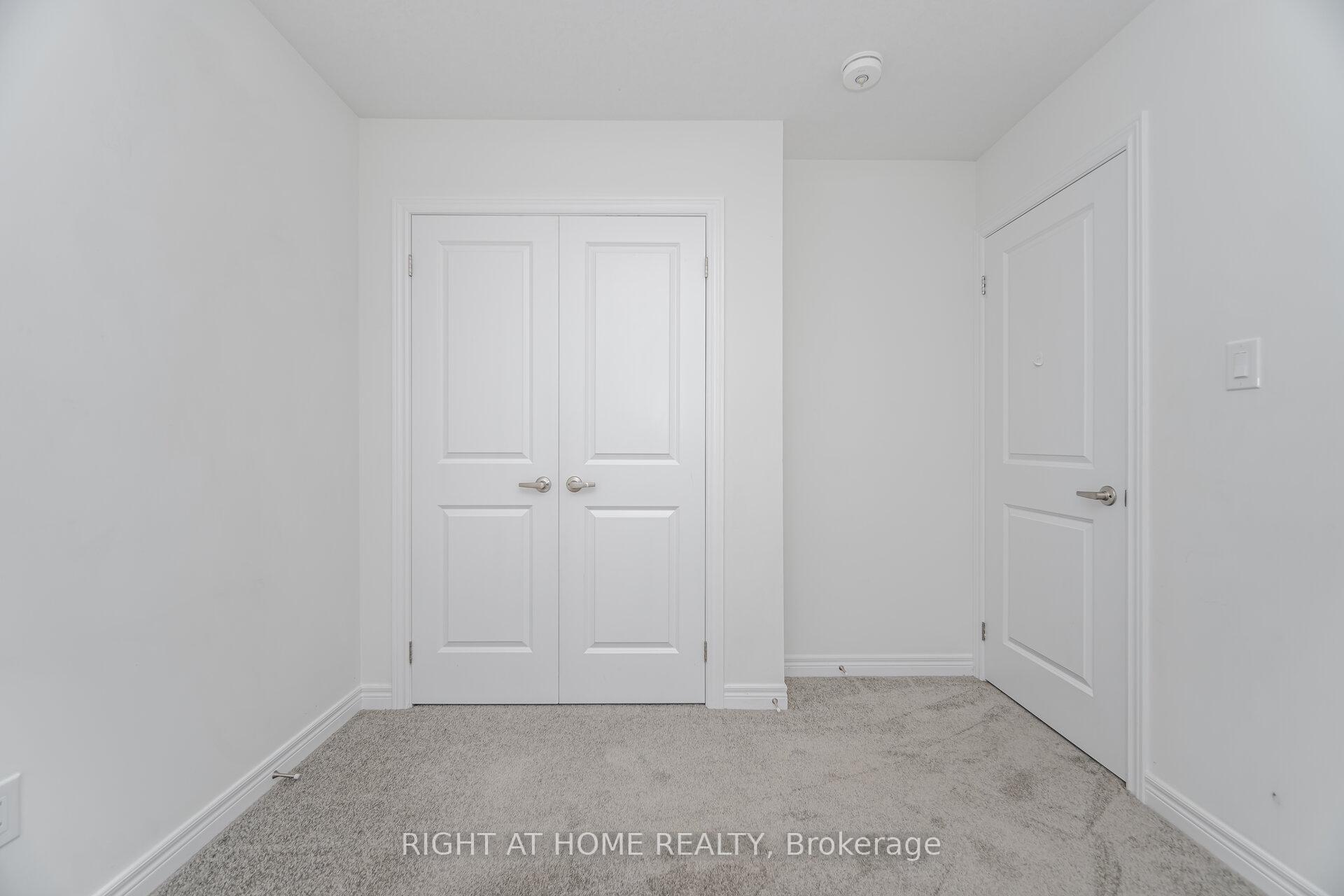 Photo 34 of 14 Dryden Lane, Hamilton, McQuesten — HOMEH