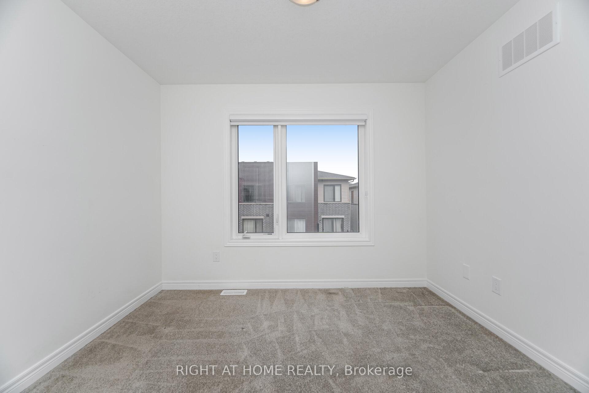 Photo 37 of 14 Dryden Lane, Hamilton, McQuesten — HOMEH