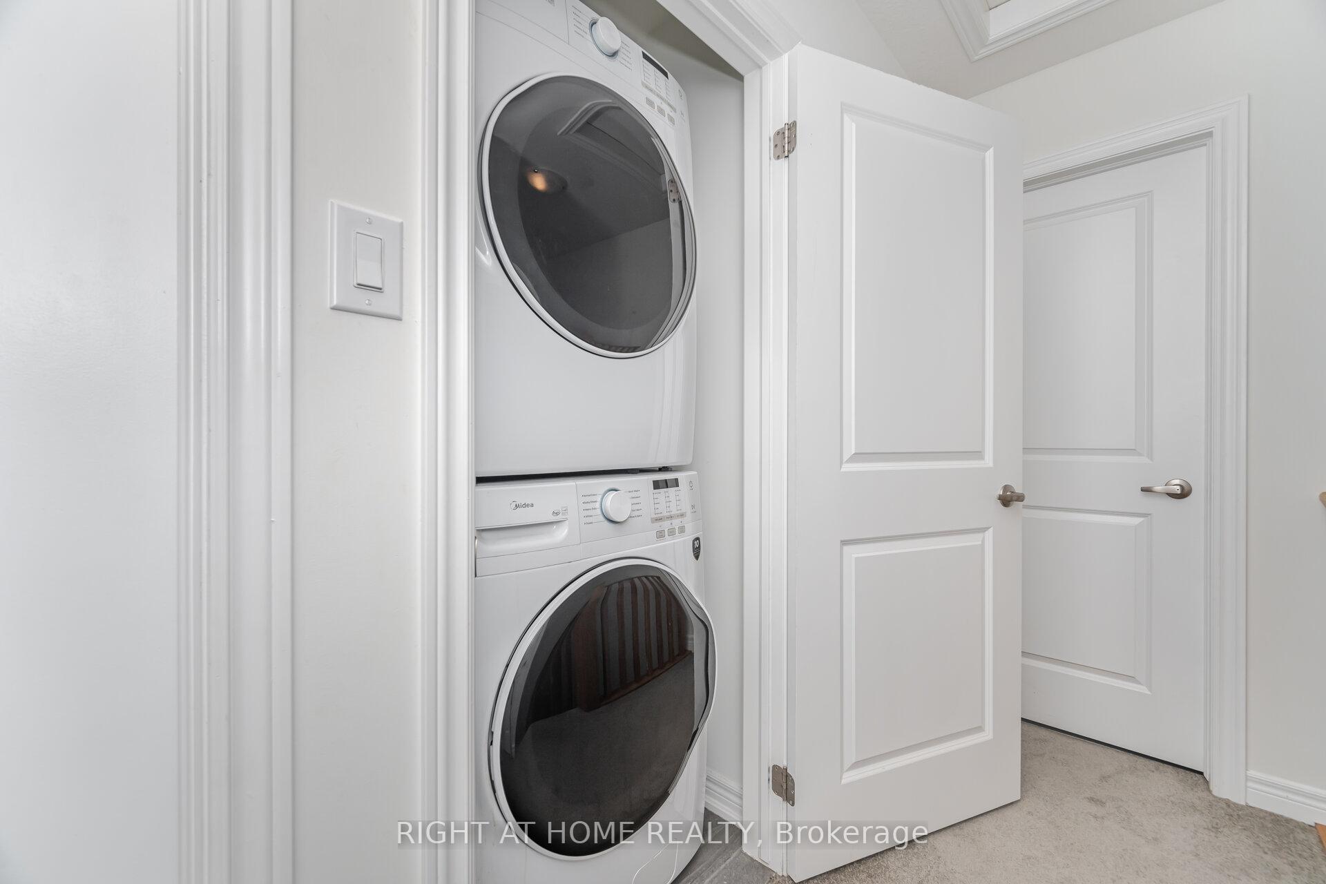 Photo 39 of 14 Dryden Lane, Hamilton, McQuesten — HOMEH