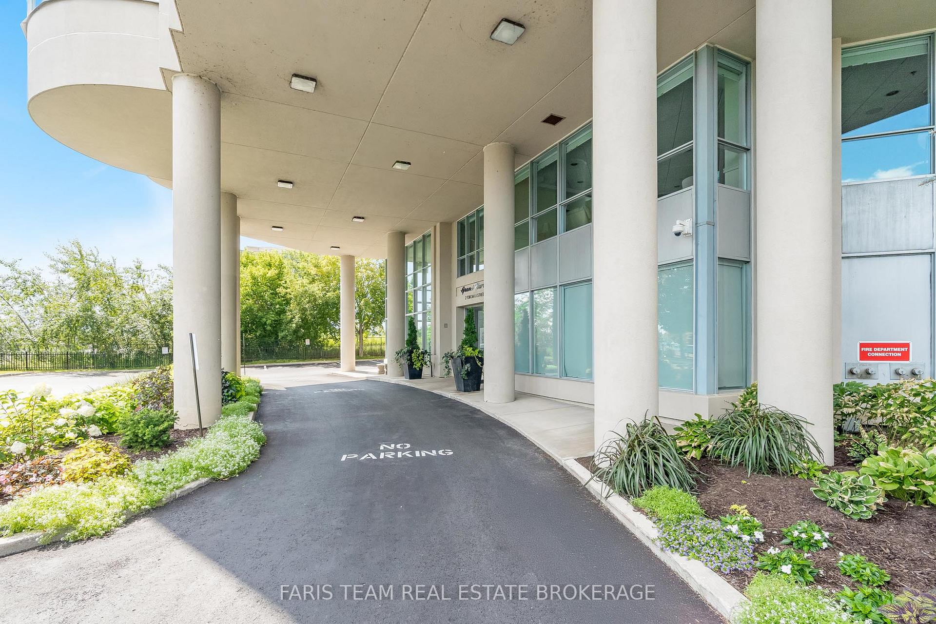 Photo 3 of Unit 902, 2 Toronto Street, Barrie, City Centre — HOMEH