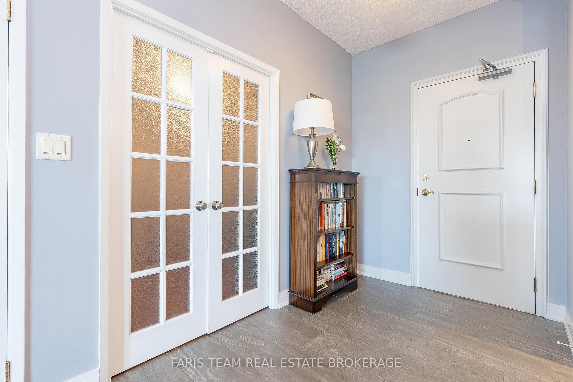 Photo 5 of Unit 902, 2 Toronto Street, Barrie, City Centre — HOMEH