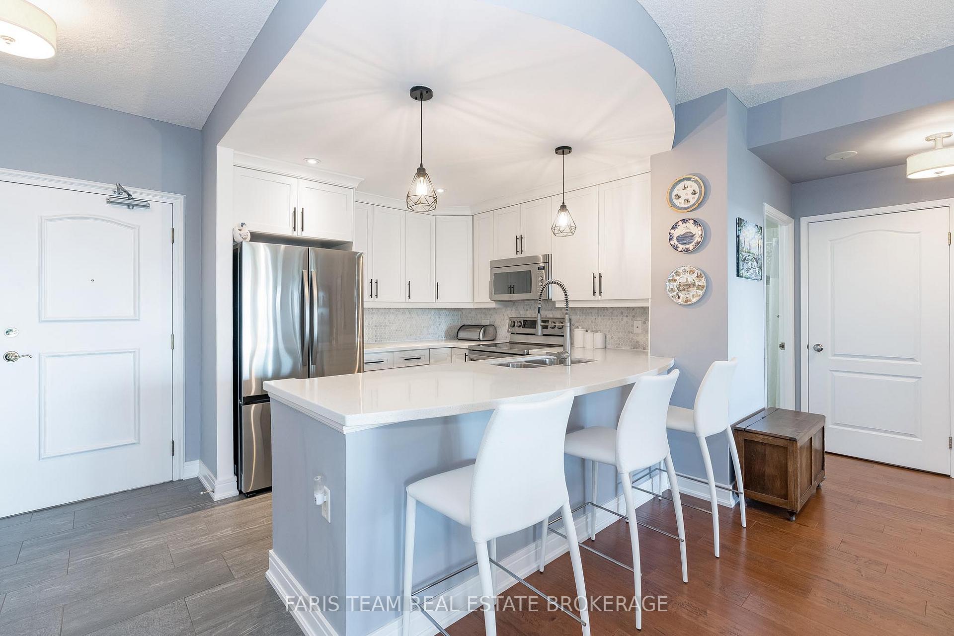 Photo 6 of Unit 902, 2 Toronto Street, Barrie, City Centre — HOMEH