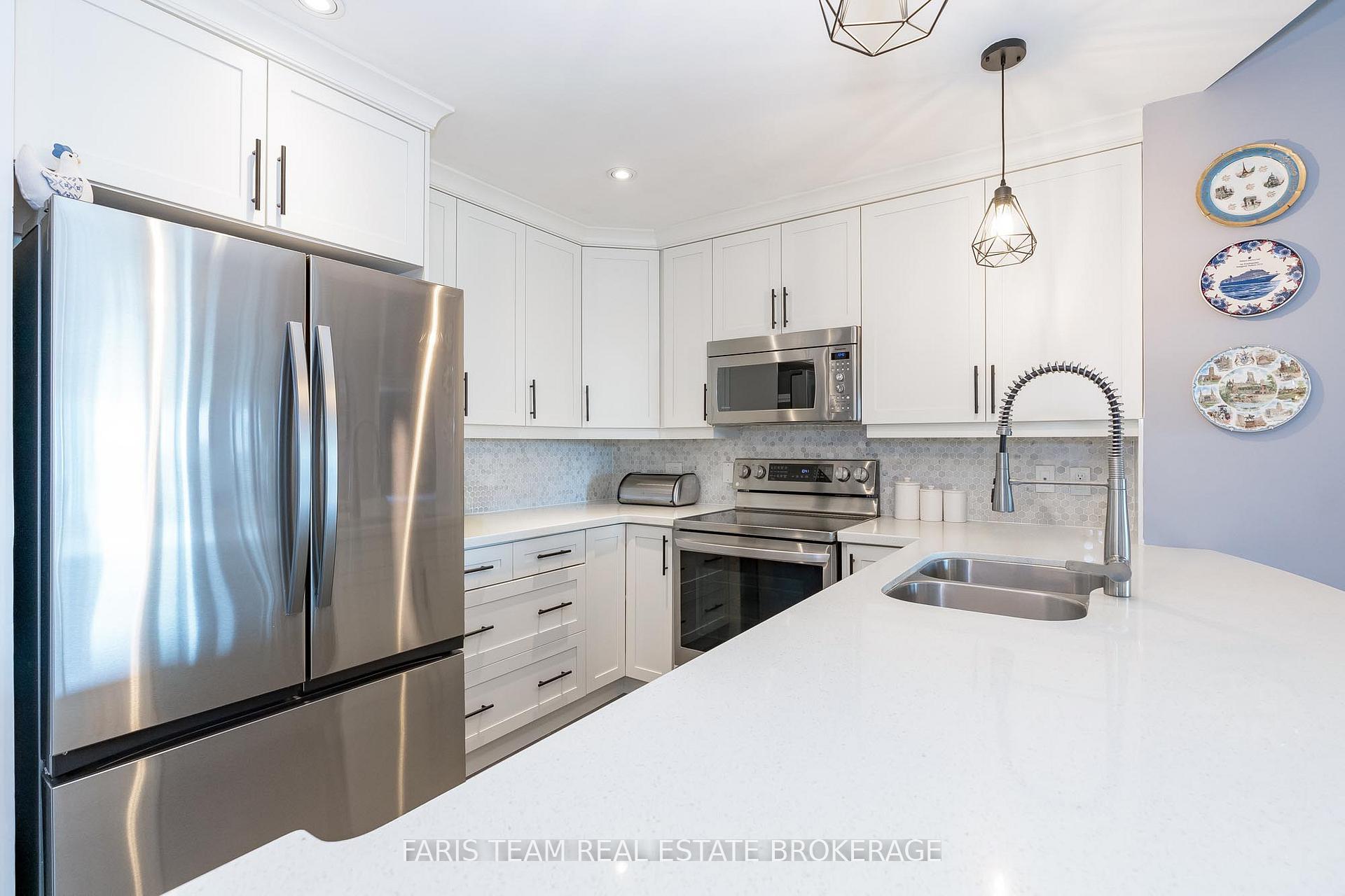 Photo 9 of Unit 902, 2 Toronto Street, Barrie, City Centre — HOMEH