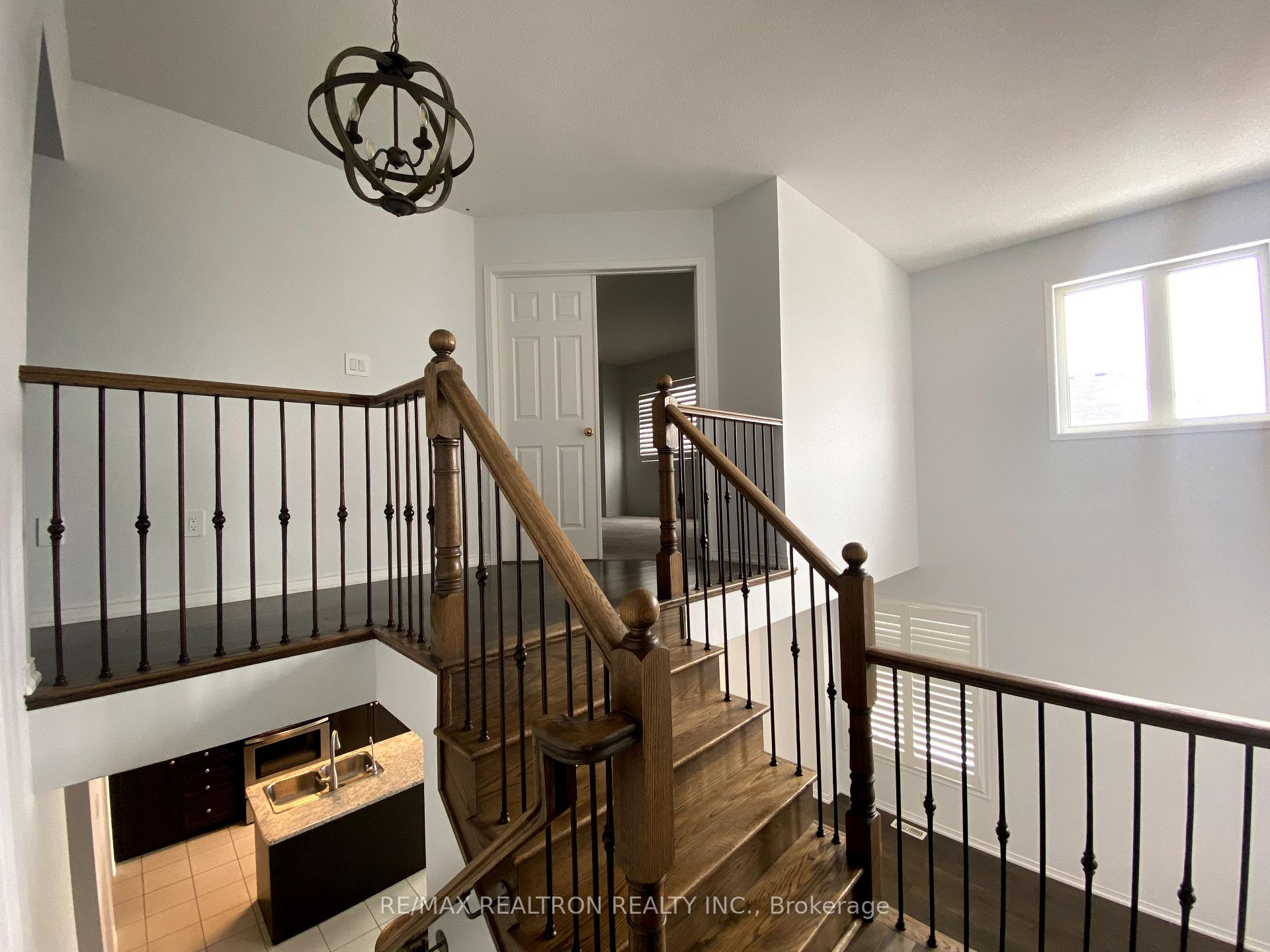 Photo 6 of 11 Dewsnap Road, Ajax, Northeast Ajax — HOMEH