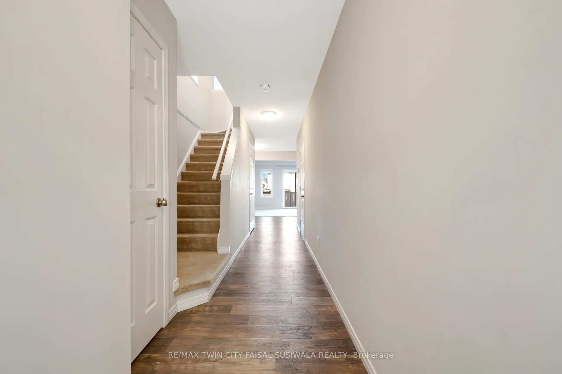 Photo 8 of Unit 56, 50 Pinnacle Drive, Kitchener — HOMEH