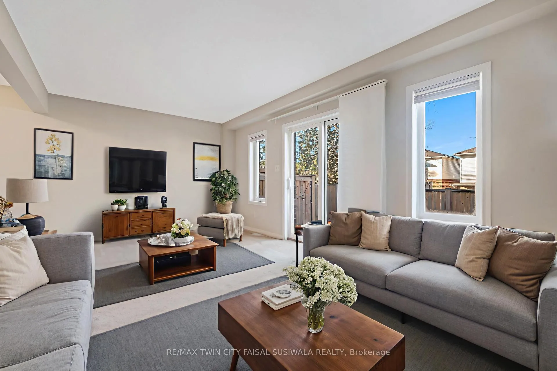 Photo 13 of Unit 56, 50 Pinnacle Drive, Kitchener — HOMEH