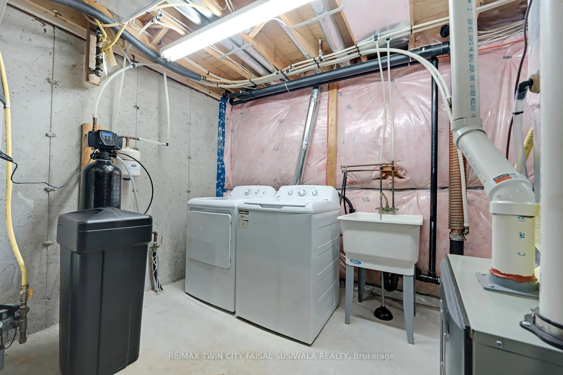 Photo 22 of Unit 56, 50 Pinnacle Drive, Kitchener — HOMEH