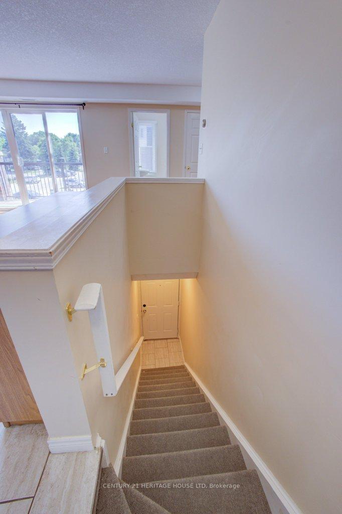 Photo 4 of Unit 10D, 45 Cedar Hill Cresc, Kitchener, Pioneer Park — HOMEH