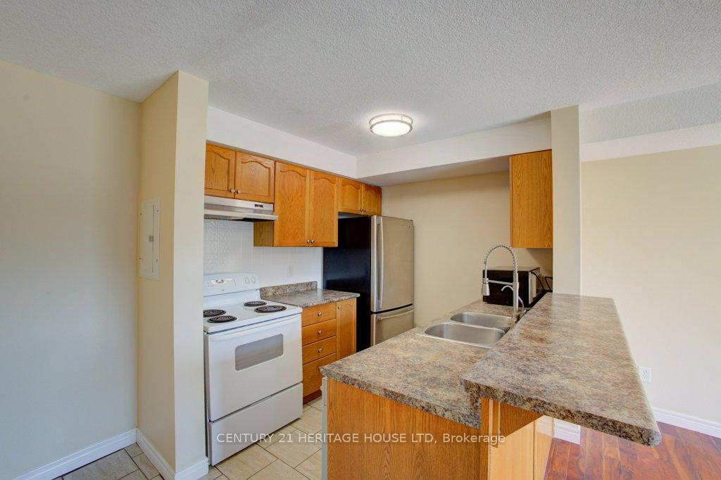 Photo 7 of Unit 10D, 45 Cedar Hill Cresc, Kitchener, Pioneer Park — HOMEH