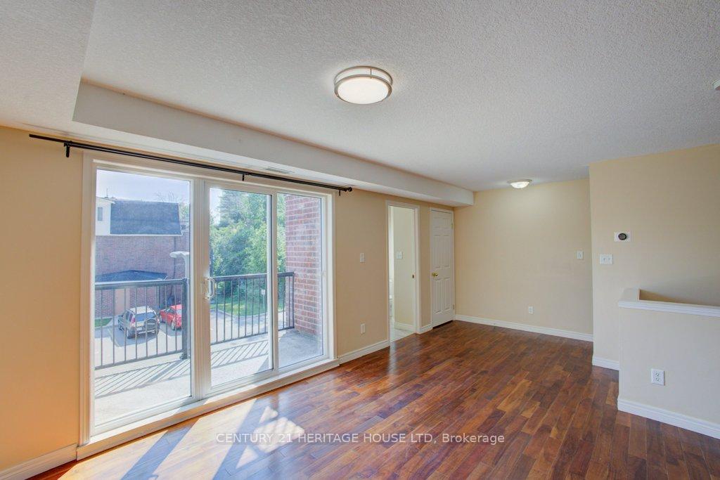 Photo 9 of Unit 10D, 45 Cedar Hill Cresc, Kitchener, Pioneer Park — HOMEH